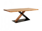Zwickou — Dining table