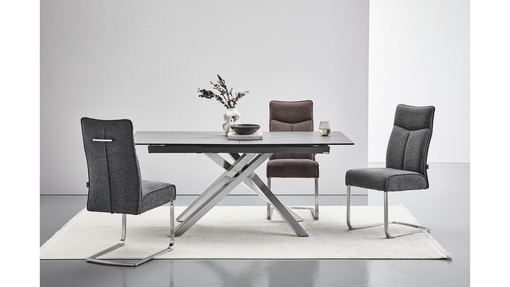 MIKADO dining table