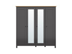 Hesen — Wardrobe