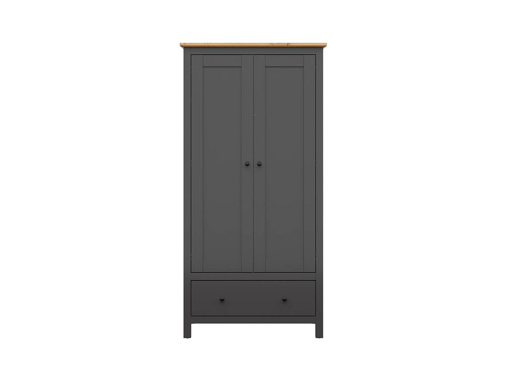 Hesen — Wardrobe