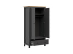 Hesen — Wardrobe