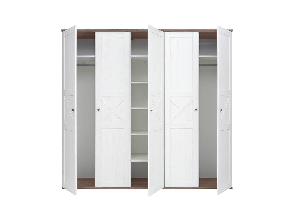 Stockholm — Wardrobe
